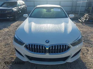 2022 BMW 8 Series 840i with VIN WBAGV2C01NCJ90613, listed as a IAAI auction lot 41997214 with 28,014 mi miles. Bid and sale history available at carsss.com. Image 13.