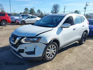 2017 Nissan Rogue SV with VIN KNMAT2MT9HP560033, listed as a IAAI auction lot 41396661 with 200,717 mi miles. Bid and sale history available at carsss.com. Image 20.