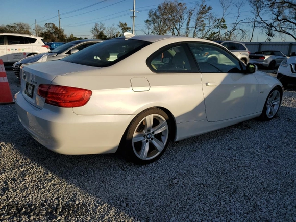 2011 BMW 3 Series 328i с VIN WBAKE5C59BE573545, выставлен на аукционе Copart как лот 42564155 с пробегом 142 137 миль миль и Чистый • Clean title. История ставок и продаж доступна на DreamBid. Изображение 3.