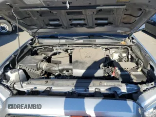 2017 Toyota Tacoma SR5 z VIN 5TFRZ5CNXHX028456, wystawiony jako Copart lot #84039894 z przebiegiem 30 670 mil mil oraz Szkoda całkowita • Salvage title. Historia ofert i sprzedaży dostępna na DreamBid. Obrazek 11.