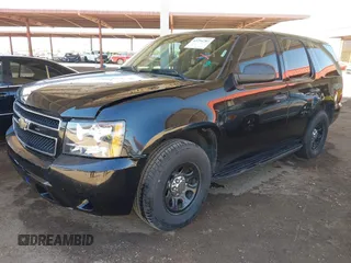 2010 Chevrolet Tahoe LS с VIN 1GNMCAE01AR132728, выставлен на аукционе IAAI как лот 42294787 с пробегом 207 564 миль миль и . История ставок и продаж доступна на DreamBid. Изображение 2.