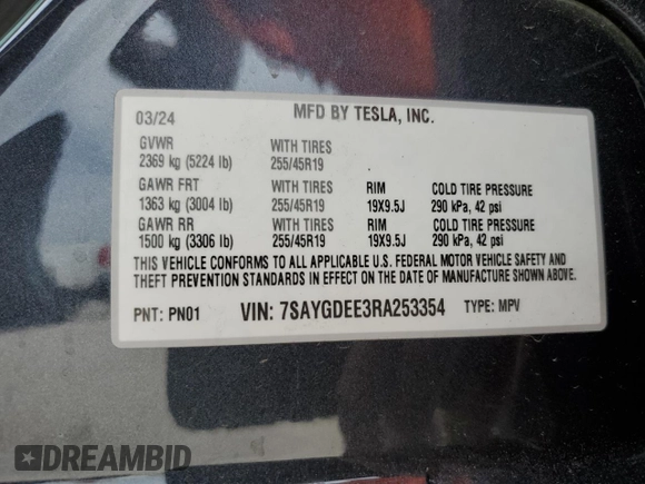 2024 Tesla Model Y Long Range with VIN 7SAYGDEE3RA253354, listed as a Copart auction lot 50524105 with 10,353 mi miles and Salvage Title. Bid and sale history available at DreamBid. Image 13.