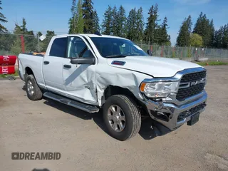 2024 Ram 2500 Big Horn with VIN 3C6UR5DJ3RG275904, listed as a IAAI auction lot 42121704 with 27,745 mi miles. Bid and sale history available at carsss.com. Image 1.