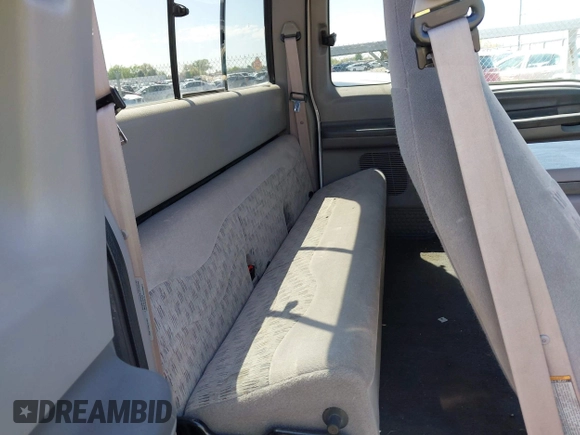 1999 Ford F-250 XL with VIN 1FTNX21S3XED04403, listed as a IAAI auction lot 42134432 with 146,584 mi miles and . Bid and sale history available at DreamBid. Image 8.