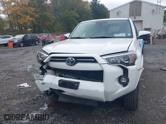 2024 Toyota 4Runner SR5 Premium with VIN JTENU5JR5R6218655, listed as a IAAI auction lot 40615924 with 9,497 mi miles and . Bid and sale history available at DreamBid. Image 6.