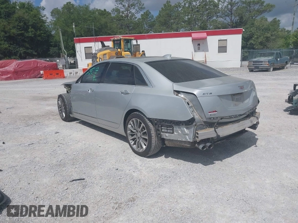 2018 Cadillac CT6 Luxury AWD z VIN 1G6KD5RS7JU101256, wystawiony jako IAAI lot #42139045 z przebiegiem 78 820 mil mil oraz . Historia ofert i sprzedaży dostępna na DreamBid. Obrazek 3.