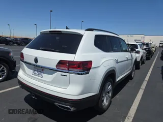 2023 Volkswagen Atlas SE z VIN 1V2HR2CA4PC526289, wystawiony jako IAAI lot #42734426 z przebiegiem 46 454 mil mil oraz . Historia ofert i sprzedaży dostępna na DreamBid. Obrazek 19.