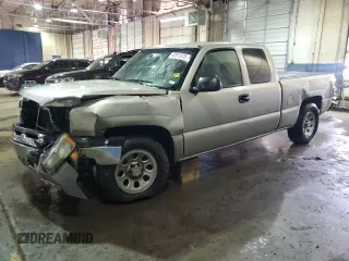 2005 Chevrolet Silverado 1500 z VIN 1GCEC19V95Z142786, wystawiony jako Copart lot #43931375 z przebiegiem 171 779 mil mil oraz Szkoda całkowita • Salvage title. Historia ofert i sprzedaży dostępna na DreamBid. Obrazek 1.