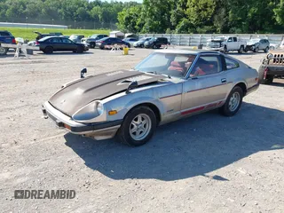 1983 Datsun 280ZX z VIN JN1HZ04S9DX573578, wystawiony jako IAAI lot #42516151 z przebiegiem 135 572 mil mil oraz . Historia ofert i sprzedaży dostępna na DreamBid. Obrazek 17.