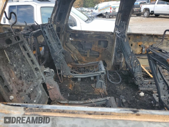 2009 GMC Yukon SLT w/4SA with VIN 1GKEC33379R150060, listed as a Copart auction lot 84437224 with 0 mi miles and Salvage Title. Bid and sale history available at carsss.com. Image 11.