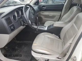 2005 Dodge Magnum RT with VIN 2D8GV58245H683148, listed as a Copart auction lot 52920375 with 315,291 mi miles and Clean Title. Bid and sale history available at DreamBid. Image 7.