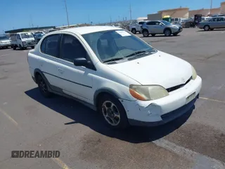 2000 Toyota ECHO with VIN JTDBT123XY0016327, listed as a IAAI auction lot 41988718 with 231,561 mi miles. Bid and sale history available at carsss.com. Image 1.
