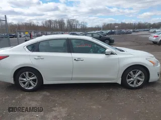 2015 Nissan Altima S with VIN 1N4AL3AP4FN860932, listed as a IAAI auction lot 42088842 with 138,119 mi miles and . Bid and sale history available at DreamBid. Image 13.