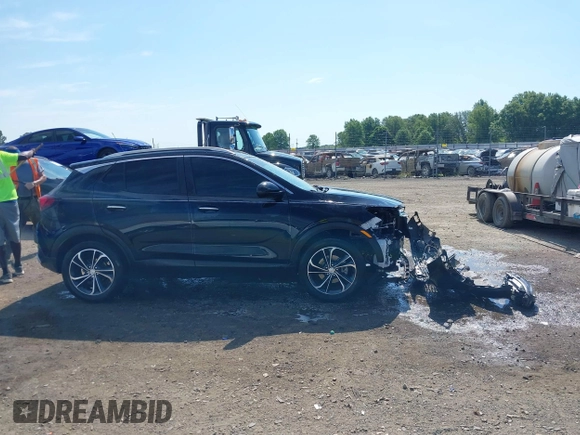 2023 Buick Encore GX Select with VIN KL4MMDS28PB151947, listed as a IAAI auction lot 39680439 with 9,437 mi miles and . Bid and sale history available at DreamBid. Image 13.