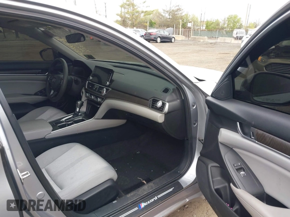 2018 Honda Accord EX with VIN 1HGCV1F43JA092944, listed as a IAAI auction lot 42067162 with 41,842 mi miles and . Bid and sale history available at DreamBid. Image 5.