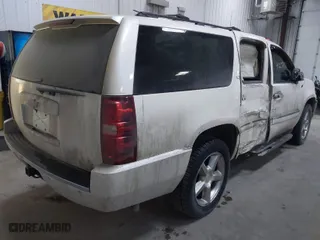 2009 Chevrolet Suburban LTZ with VIN 1GNFK36389R179802, listed as a IAAI auction lot 41239731 with 224,138 mi miles. Bid and sale history available at carsss.com. Image 4.