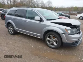 2016 Dodge Journey Crossroad Plus z VIN 3C4PDCGB0GT138016, wystawiony jako IAAI lot #41897583 z przebiegiem 102 212 mil mil oraz . Historia ofert i sprzedaży dostępna na DreamBid. Obrazek 1.