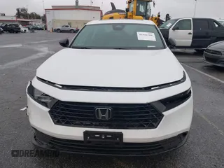 2025 Honda Accord Sport z VIN 1HGCY2F56SA014004, wystawiony jako IAAI lot #41916584 z przebiegiem 1 060 mil mil oraz . Historia ofert i sprzedaży dostępna na DreamBid. Obrazek 12.