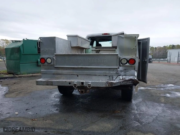 2003 Ford Super Duty F-250 XL with VIN 1FTNW21P43EC77382, listed as a IAAI auction lot 41912332 with 417,038 mi miles. Bid and sale history available at carsss.com. Image 16.