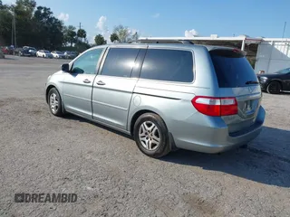 2006 Honda Odyssey EX-L with VIN 5FNRL38796B077297, listed as a IAAI auction lot 41492810 with 292,164 mi miles and . Bid and sale history available at carsss.com. Image 3.