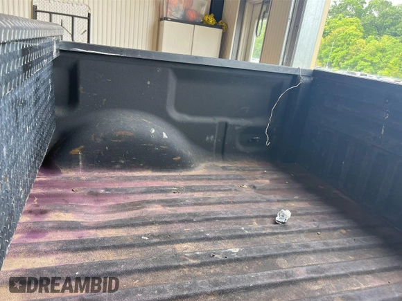2014 Ford F-150 XL with VIN 1FTFX1EF4EKE59231, listed as a IAAI auction lot 42631384 with 279,670 mi miles and . Bid and sale history available at DreamBid. Image 40.