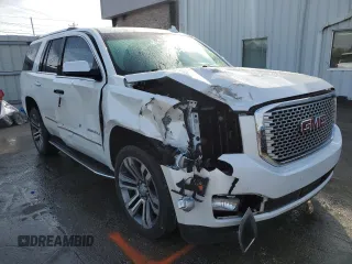 2017 GMC Yukon Denali with VIN 1GKS1CKJ7HR363114, listed as a Copart auction lot 42456135 with 152,519 mi miles and Salvage Title. Bid and sale history available at carsss.com. Image 4.