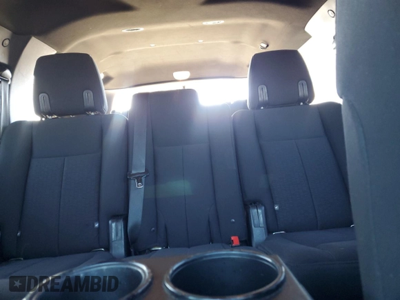 2017 Ford Expedition Max XLT z VIN 1FMJK1HT4HEA17204, wystawiony jako Copart lot #46070485 z przebiegiem 138 159 mil mil oraz Szkoda całkowita • Salvage title. Historia ofert i sprzedaży dostępna na DreamBid. Obrazek 10.