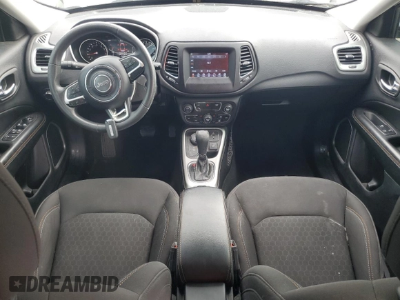 2018 Jeep Compass Sport с VIN 3C4NJDAB4JT440852, выставлен на аукционе Copart как лот 54449415 с пробегом 122 600 миль миль и На запчасти • Non repairable. История ставок и продаж доступна на DreamBid. Изображение 8.