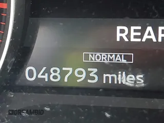 2022 Mitsubishi Outlander SE z VIN JA4J4UA89NZ068444, wystawiony jako IAAI lot #41800644 z przebiegiem 48 793 mil mil oraz . Historia ofert i sprzedaży dostępna na DreamBid. Obrazek 16.