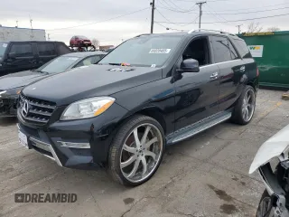 2013 Mercedes-Benz M 550 z VIN 4JGDA7DB2DA227298, wystawiony jako Copart lot #44020405 z przebiegiem 165 043 mil mil oraz Czysty tytuł • Clean title. Historia ofert i sprzedaży dostępna na DreamBid. Obrazek 1.