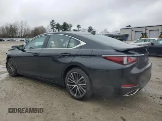 2022 Lexus ES 350 z VIN 58ADZ1B13NU136758, wystawiony jako Copart lot #46371665 z przebiegiem 7704 mil mil oraz Szkody całkowita. Historia ofert i sprzedaży dostępna na DreamBid. Obrazek 2.