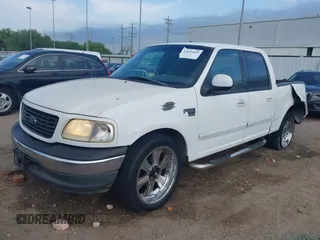2001 Ford F-150 XLT with VIN 1FTRW07L81KE91672, listed as a IAAI auction lot 42021661 with 200,000 mi miles and . Bid and sale history available at DreamBid. Image 19.