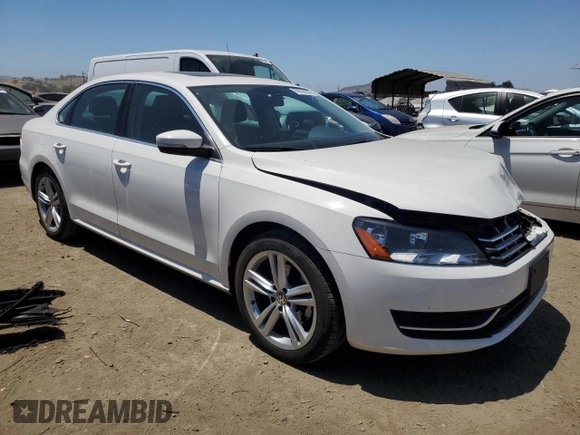 2015 Volkswagen Passat SE z VIN 1VWBV7A39FC053232, wystawiony jako Copart lot #60936005 z przebiegiem 24 801 mil mil oraz Szkoda całkowita • Salvage title. Historia ofert i sprzedaży dostępna na DreamBid. Obrazek 4.