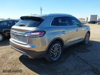 2019 Lincoln Nautilus Reserve with VIN 2LMPJ6L96KBL31417, listed as a IAAI auction lot 41415040 with 66,436 mi miles. Bid and sale history available at carsss.com. Image 4.