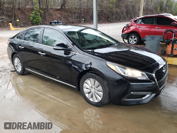 2017 Hyundai Sonata Hybrid SE with VIN KMHE24L16HA050088, listed as a Copart auction lot 39151904 with 118,004 mi miles. Bid and sale history available at carsss.com. Image 4.