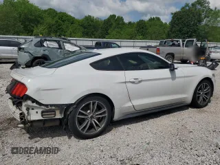 2015 Ford Mustang EcoBoost z VIN 1FA6P8TH7F5306748, wystawiony jako Copart lot #54726725 z przebiegiem 226 055 mil mil oraz Szkoda całkowita • Salvage title. Historia ofert i sprzedaży dostępna na DreamBid. Obrazek 3.