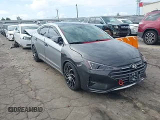 2020 Hyundai Elantra Value Edition z VIN 5NPD84LF5LH601655, wystawiony jako IAAI lot #40469963 z przebiegiem 58 932 mil mil oraz . Historia ofert i sprzedaży dostępna na DreamBid. Obrazek 1.