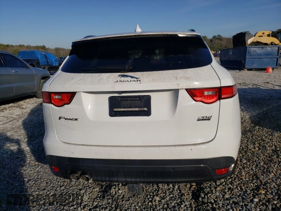 2017 Jaguar F-Pace 20d Premium with VIN SADCJ2BN2HA084928, listed as a Copart auction lot 42312535 with 105,047 mi miles and Clean Title. Bid and sale history available at DreamBid. Image 6.