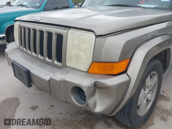 2006 Jeep Commander z VIN 1J8HH48K36C232424, wystawiony jako IAAI lot #41950150 z przebiegiem 358 947 mil mil oraz . Historia ofert i sprzedaży dostępna na DreamBid. Obrazek 6.