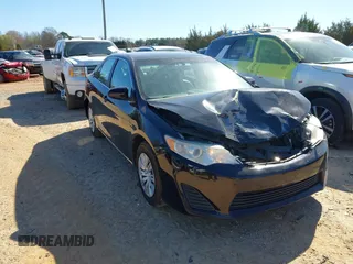 2014 Toyota Camry L with VIN 4T4BF1FK8ER444573, listed as a IAAI auction lot 41815381 with 162,662 mi miles. Bid and sale history available at carsss.com. Image 1.