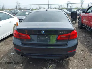 2019 BMW 5 Series 530i z VIN WBAJA5C52KBX87768, wystawiony jako IAAI lot #42029678 z przebiegiem 102 448 mil mil oraz . Historia ofert i sprzedaży dostępna na DreamBid. Obrazek 16.