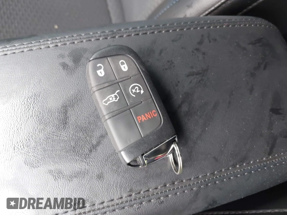 2025 Jeep Compass Latitude с VIN 3C4NJDBN2ST548767, выставлен на аукционе IAAI как лот 41747520 с пробегом 1 888 миль миль и . История ставок и продаж доступна на DreamBid. Изображение 11.