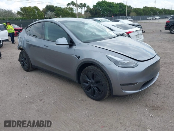 2025 Tesla Model Y Long Range with VIN 7SAYGDED5SF257258, listed as a IAAI auction lot 41877196 with 4,442 mi miles and . Bid and sale history available at DreamBid. Image 1.