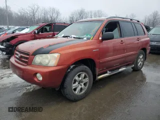 2003 Toyota Highlander z VIN JTEHF21A430108884, wystawiony jako Copart lot #84998654 z przebiegiem 242 005 mil mil oraz Tytuł czysty. Historia ofert i sprzedaży dostępna na DreamBid. Obrazek 1.