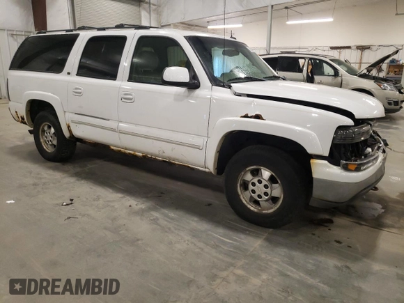2002 Chevrolet Suburban LT with VIN 3GNFK16Z62G349461, listed as a Copart auction lot 50222035 with 384,687 mi miles and Salvage Title. Bid and sale history available at carsss.com. Image 4.