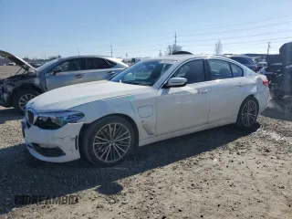 2018 BMW 5 Series 530e xDrive with VIN WBAJB1C59JB085662, listed as a Copart auction lot 46690655 with Not provided miles and Salvage title. Bid and sale history available at DreamBid. Image 1.