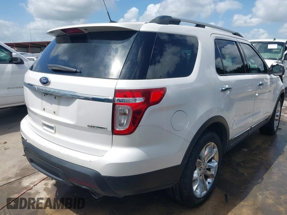 2014 Ford Explorer XLT with VIN 1FM5K7D84EGB67934, listed as a IAAI auction lot 42424640 with 174,131 mi miles and . Bid and sale history available at DreamBid. Image 4.