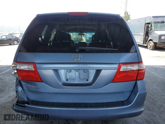 2007 Honda Odyssey EX-L z VIN 5FNRL38647B077250, wystawiony jako Copart lot #56925425 z przebiegiem 159 281 mil mil oraz Szkoda całkowita • Salvage title. Historia ofert i sprzedaży dostępna na DreamBid. Obrazek 6.