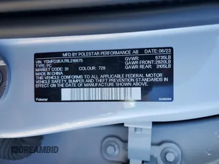 2024 Polestar 2 z VIN YSMFD3KA7RL216675, wystawiony jako Copart lot #88307095 z przebiegiem 5 500 mil mil oraz Szkoda całkowita • Salvage title. Historia ofert i sprzedaży dostępna na DreamBid. Obrazek 14.