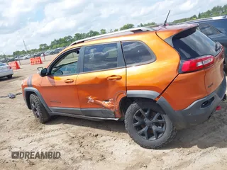 2015 Jeep Cherokee Trailhawk с VIN 1C4PJMBS8FW757154, выставлен на аукционе IAAI как лот 42591946 с пробегом 163 740 миль миль и . История ставок и продаж доступна на DreamBid. Изображение 14.